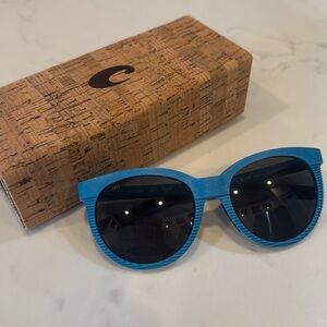 Costa Victoria recycled sunglasses